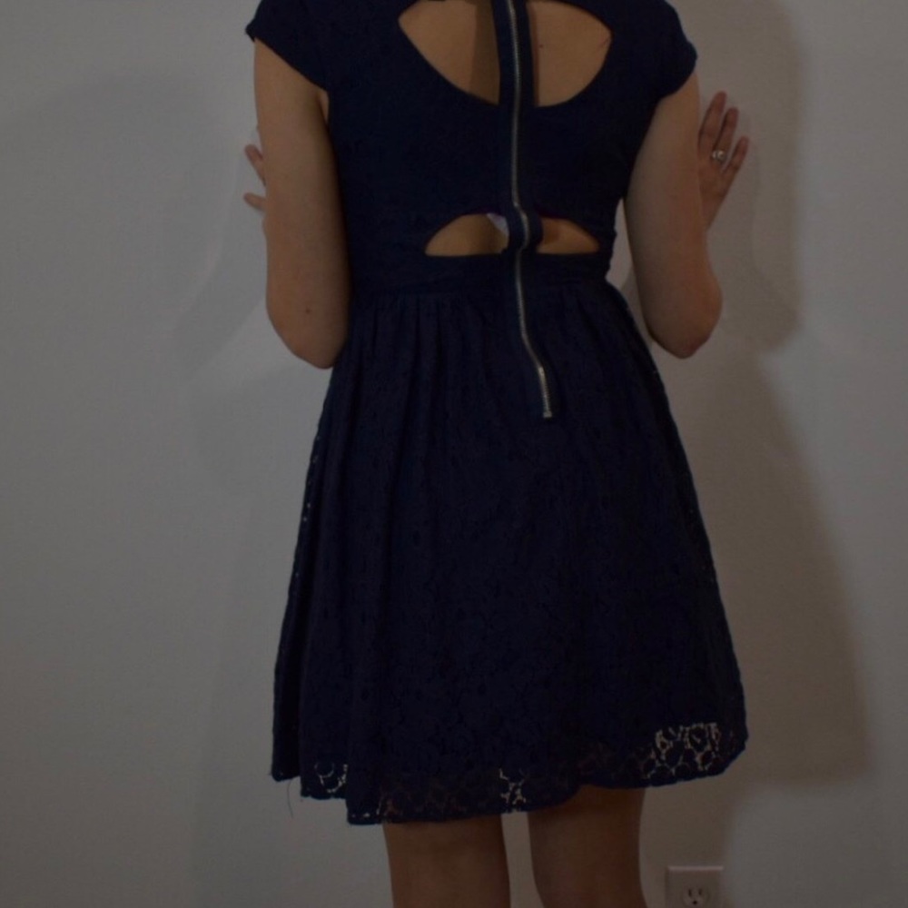 Dress - Picture 2 of 2